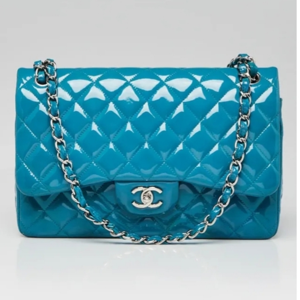 CHANELBlue Quilted Patent Leather Classic Jumbo Double Flap Bag